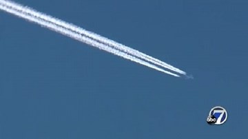 Phi cơ 'Ngày tận thế' vọt qua bầu trời Mỹ