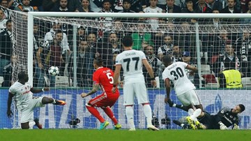 Bị dẫn 3-0, Besiktas gỡ hòa nhờ người hùng Quaresma
