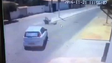 Tai nạn hy hữu: Người đàn ông bị 