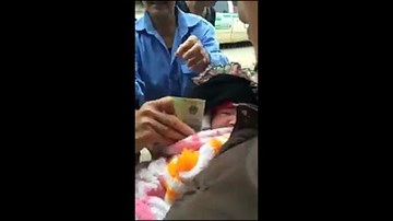 Đi xe máy từ Lào Cai về Phú Thọ, sản phụ đẻ giữa đường