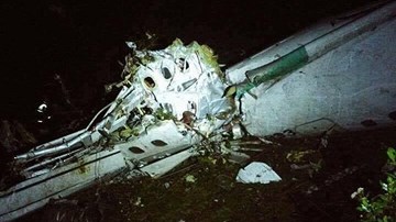 Nguyên nhân máy bay chở đội bóng đá Brazil rơi ở Colombia