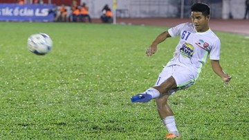 Clip cho thấy vì sao đội bóng Hàn Quốc “mê mẩn” Đức Lương