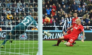 Newcastle 2-0 Liverpool: Jurgen Klopp ôm hận vì bầy 