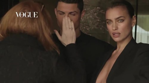 Hậu trường buổi chụp ảnh nóng của Ronaldo và bồ