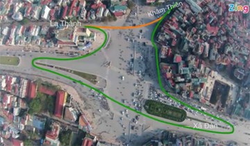 Nút giao thông được phân luồng kỳ cục nhất Hà Nội