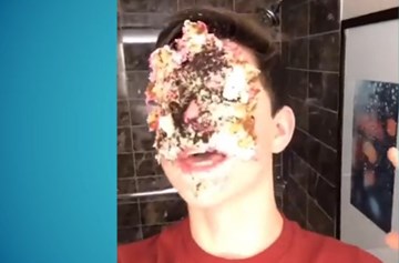 Triệu phú tuổi teen kiếm 100.000 USD mỗi video  6 giây