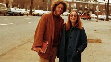 Xem nhanh cuộc đời, sự nghiệp của Hillary trong 90 giây