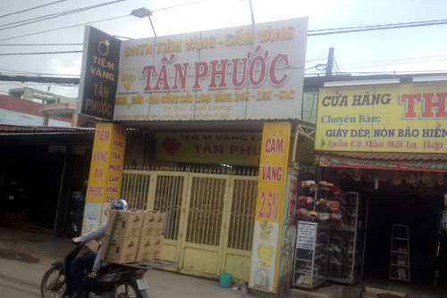 Lời khai kẻ nổ súng cướp tiệm vàng giữa ban ngày