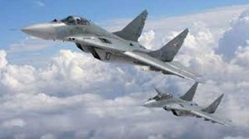 Xem Mig-29 cất cánh dựng đứng ngoạn mục