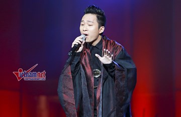 Đêm nhạc An Thuyên đẫm nước mắt