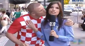 Những khoảnh khắc hài hước nhất vòng bảng World Cup