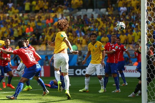 Clip David Luiz mở tỉ số cho Brazil