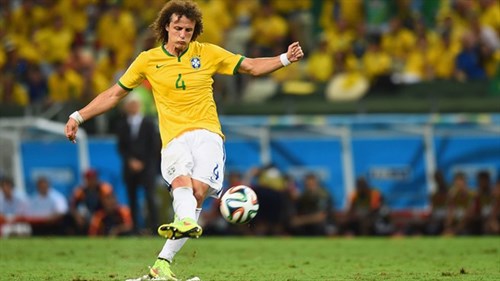 Clip siêm phẩm sút phạt của David Luiz