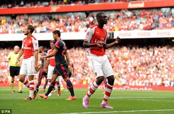Emirates Cup: Arsenal 5–1 Benfica