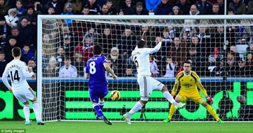 Vòng 22 Premier League: Swansea 0-5 Chelsea