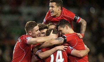 Vòng 31 Premier League: Liverpool 2-0 Newcastle