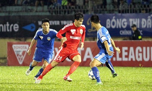 Cận cảnh bàn thắng nhanh nhất V-League của Công Vinh