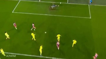 Muller dứt điểm hiểm hóc ngoài vòng cấm nâng tỷ số lên 3-2