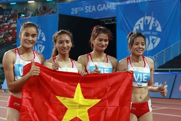 Điền kinh VN phá kỷ lục 24 năm chạy tiếp sức 4x400m nữ