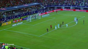 Argentina 2-2 Mexico​: Messi giúp Argentina thoát thua ở phút 89