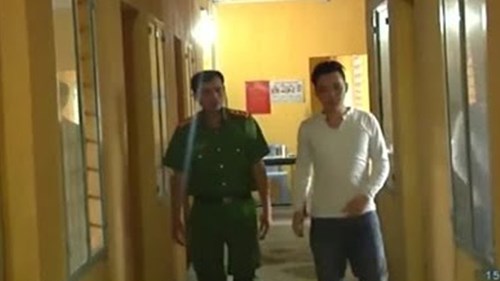 Phá “boong ke” ma túy muốn đấu súng với công an