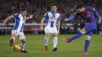 Clip Messi đi qua 4 cầu thủ Espanyol dễ như... ăn kẹo