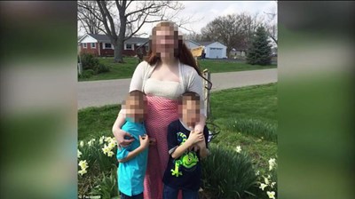 Mẹ đánh 2 con bằng thắt lưng vì mở quà noel sớm đối mặt bản án 14 năm tù