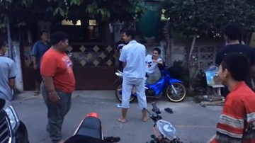 Khi hai 