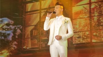 Lộ clip Trấn Thành hát tặng Hari Won trong ngày cưới