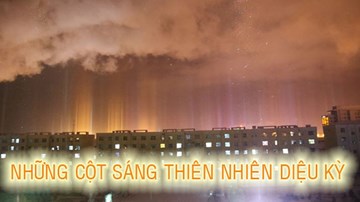Ánh sáng kỳ lạ bao trùm, thành phố như có UFO 