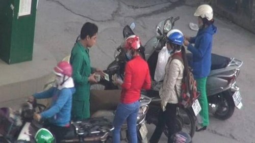 Lật tẩy chiêu 'móc túi' khách tiền triệu mỗi ngày của cây xăng