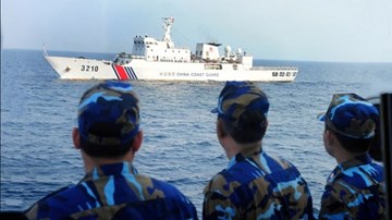 Cảnh sát biển VN - TQ phối hợp kiểm tra nghề cá