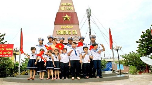 Rạng ngời 12 huyện đảo Việt Nam