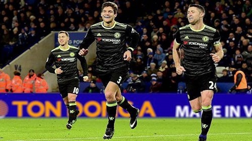 Chelsea nhấn chìm ĐKVĐ Leicester