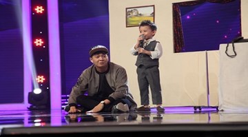 Xuất hiện 'thần đồng bolero' 4 tuổi hát 'Duyên phận'