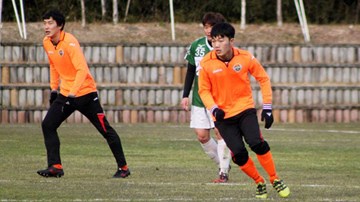 Xuân Trường trình diễn trong chiến thắng 5-0 của Gangwon FC trước ĐH Seoul