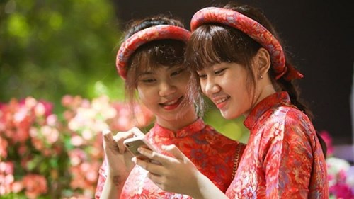 Tết trước và sau thời công nghệ