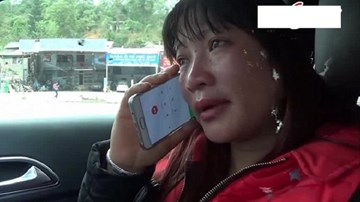 Nghẹn ngào ngày trở về của cô gái bị bán sang Trung Quốc 16 năm