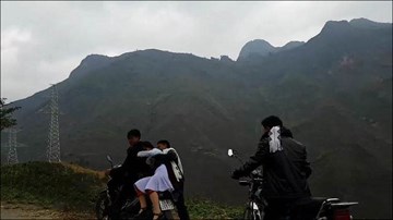 Thiếu nữ 16 tuổi chống cự quyết liệt khi bị chàng trai bắt về làm vợ