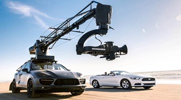 Khám phá xe quay phim đặc dụng “Camera Car” của Filmotechnic