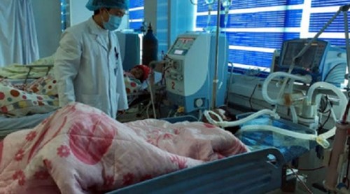 Xác định nguyên nhân vụ 7 người chết vì ngộ độc rượu ở Lai Châu