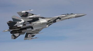 Bộ Quốc phòng Nga tung video ấn tượng về chiến đấu cơ siêu cơ động Su-35S