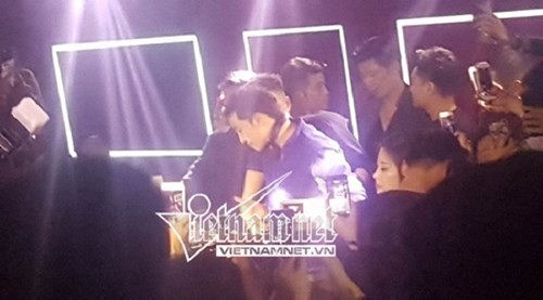 Seungri trổ tài làm dj bar tại Hà Nội - Fan vỡ òa khi thần tượng vẫy chào