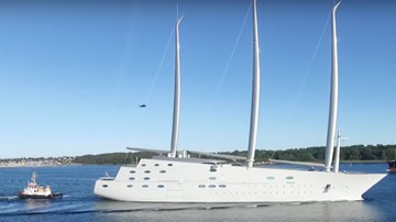 Tỉ phú Nga và chiếc siêu du thuyền 