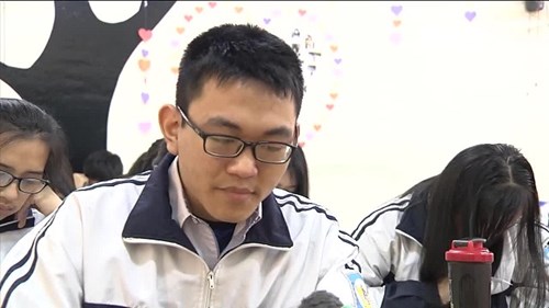 Một học sinh Nghệ An giành 4 học bổng Đại học ở Mỹ