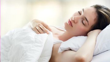 Người ngủ nhiều hơn 9 tiếng/1 đêm dễ mất trí nhớ