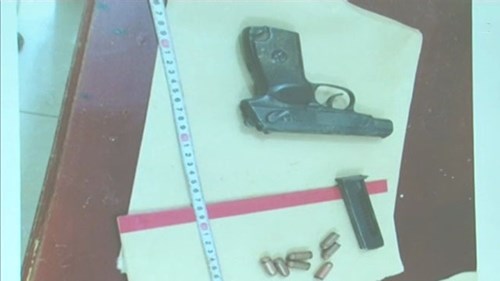 Nổ súng chống trả lực lượng vây bắt khi đang chở 39 bánh heroin