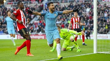 Aguero lập công, Man City dồn David Moyes vào cửa tử