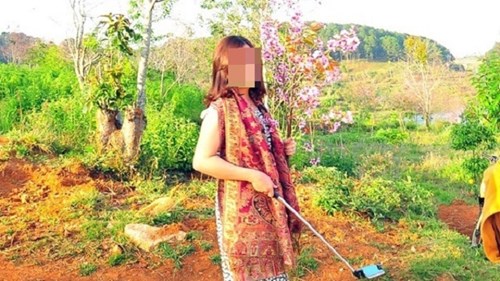 Vụ nữ phó giám đốc sở bị 'tố' bẻ hoa anh đào: Thông tin mới nhất