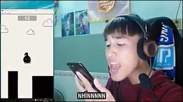 Hit 'Duyên phận' bị chàng trai 'phá tan tành' khi chơi game 'gào thét'